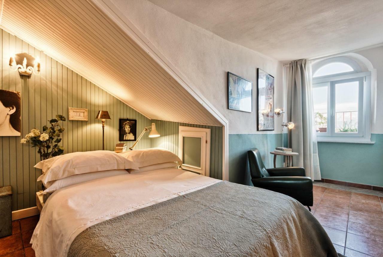 Mansarda In Piazza Castello Apartment Turin Exterior photo